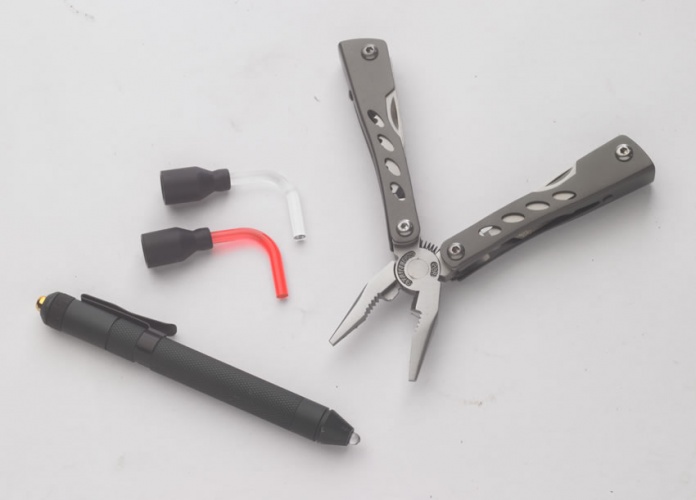 Browning Pen Light/ Multi Tool knives 3712217