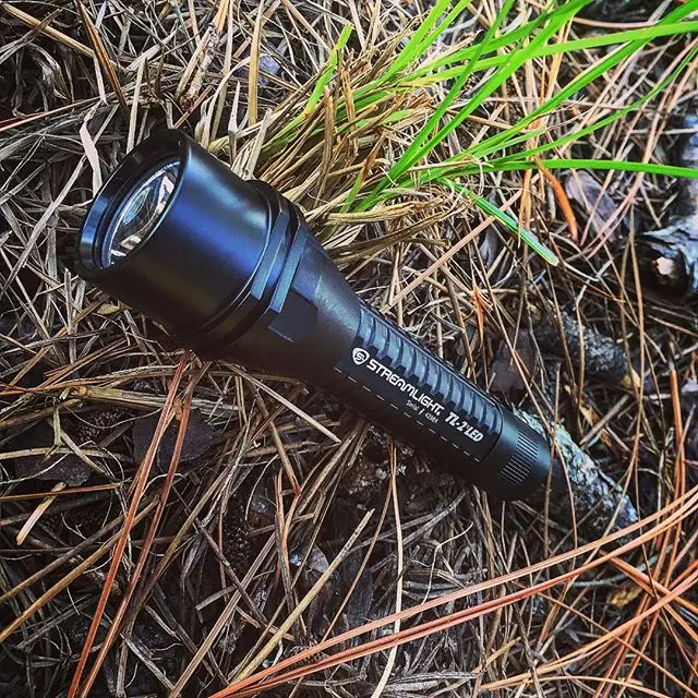 The Streamlight TL-2 that had a has a powerful white LED at 42 lumens that can last 10,000 hours!!
#streamlight #tl2 #str88105 #led #bright #white #42lumens #10000hours