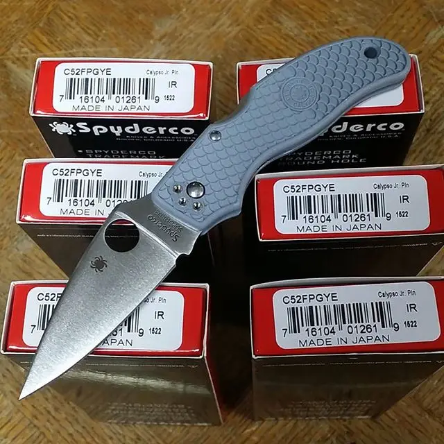 As some of you may know we have a backorder pile of this Japan made Spyderco Calypso Jr. model C52FPGYE. Today we got in 6 pieces so 6 people will ne made happy today!! #spyderco #calypso #calypsojr #edc #madeinjapan #C52FPGYE