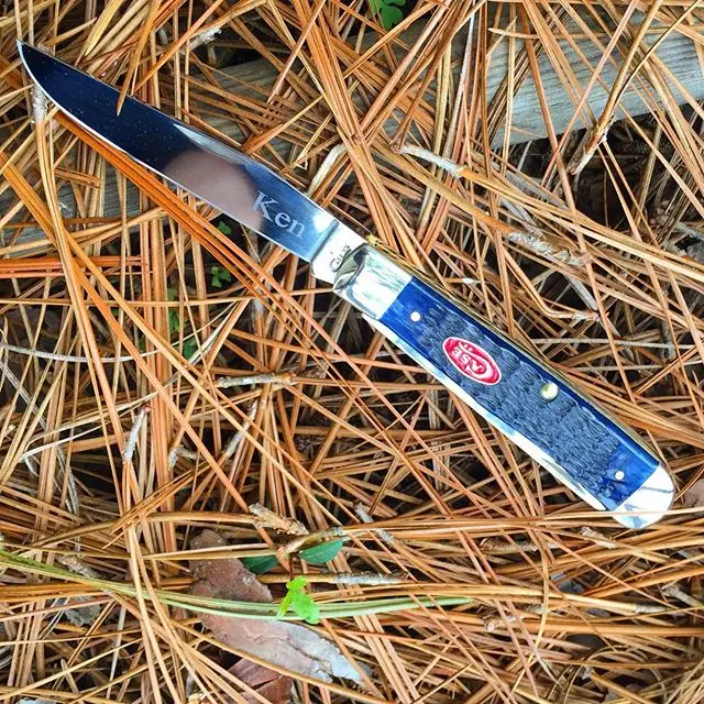 Case Navy blue Trapper CA07051.  A true beauty was just engraved for Ken! Txs for your order.
#trapper #caseknives #engravedcaseknives #CA07051