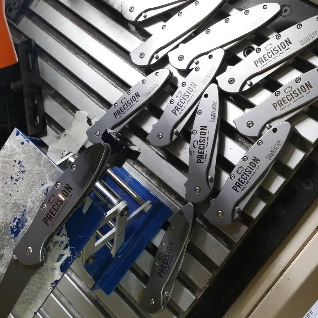 Making customers happy, fifty knives at a time.

Hand-Tools.com

#laserengraving #knives #knivesofinstagram #kershawknives #kershaw