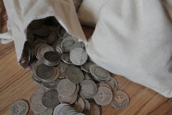 Survival Money - Lot of Forty(40) 1892-1916 Barber Quarter 90% Circulated Silver Coin 1892-1916_BARBER_QUARTER_40PC