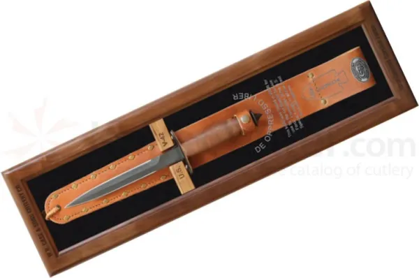 Case V-42 Fight Stiletto Display Knives 21943