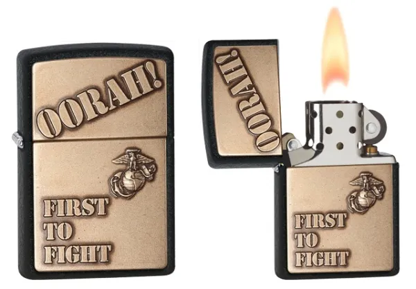 Zippo First To Fight Black Crackle lights 28368