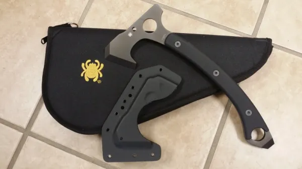 Spyderco SZABOHAWK G-10 BLK SPH01