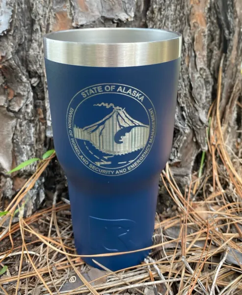 RTIC  RTIC_TUMBLER_NAVY_20OZ_LOGO_ENGRAVING