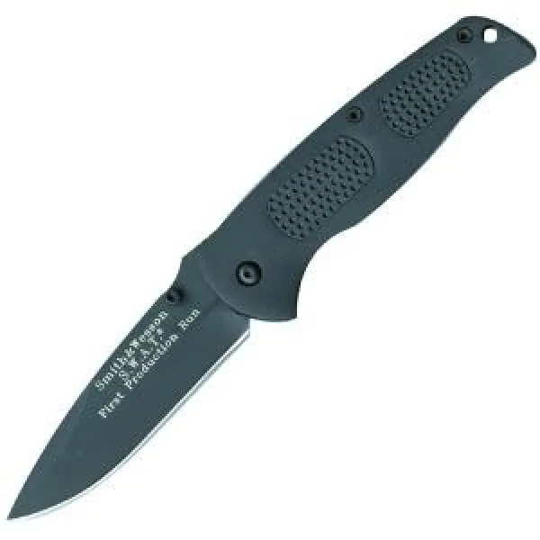 Smith and Wesson S&W SWAT Knife Black. Knives SW2000B