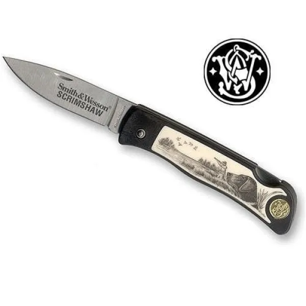 Smith and Wesson S&W Scrimshaw Lockback Dog. Knives SW314