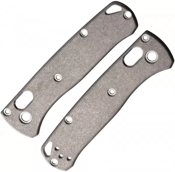 August Engineering Mini Bugout 535 Scales Ti AE1902