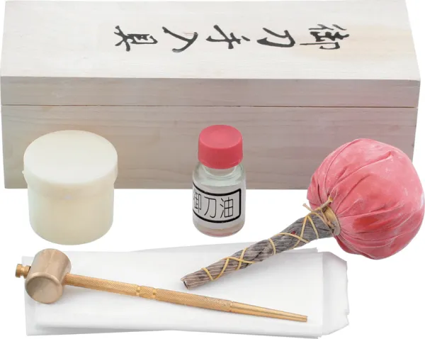 Miscellaneous Sword Cleaning Kit knives M3058