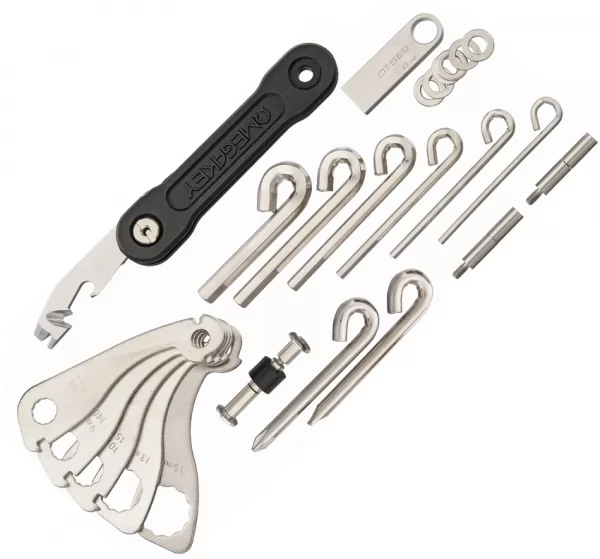 OMEGAKEY On-The-Road Multi-Tool Black OMG04B