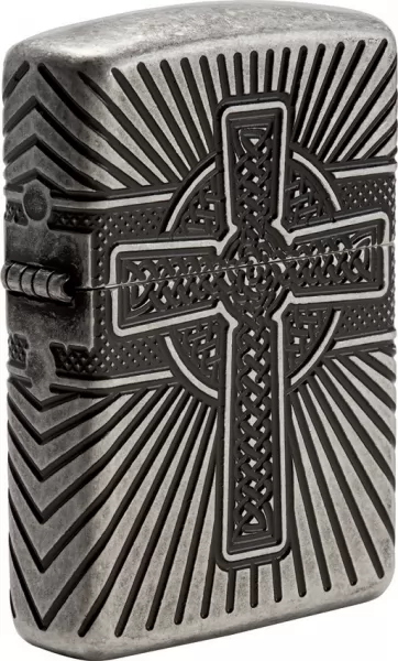 Zippo Celtic Cross lights ZO04653