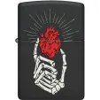 Zippo 218 Heart In Hand Design lights ZO26815