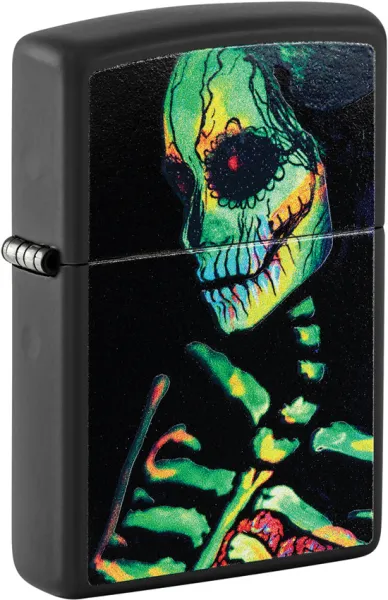 Zippo 218 Glowing Skull Design lights ZO75614