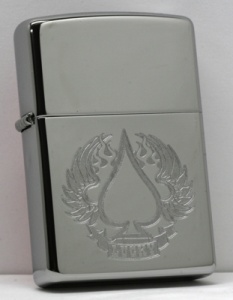 Zippo Lucky high polish chrome lighter (model 24704)
