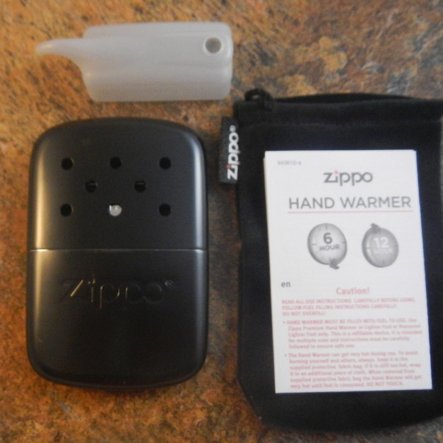 Zippo 12 Hour Hand Warmer Black lights 40334