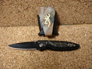 Browning 371-5083 NightSeeker Light And Knife Set