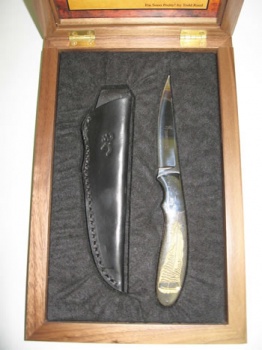 Browning Limited Edition Wild Turkey knives 322-797