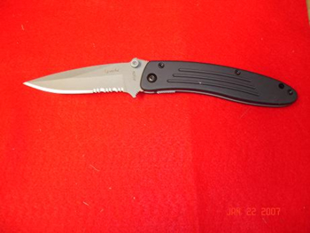 Columbia River Apache Combined Edge Knives 7013