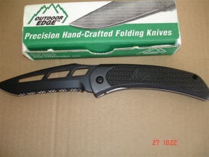 Outdoor Edge Impulse Serrated Black Teflon knives IM-10BS