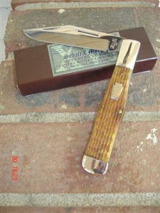 Queen Cutlery Series Xvi Coke Bottle 1 Bld knives M041802