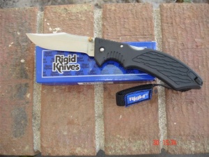 Rigid Rigid Sentinel Folder Knives RG55