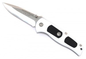 Smith and Wesson Mid Size Plain Blade Silver Knives 4AUTO
