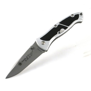 Smith and Wesson Swat Ned Assisted - Pkt Clip Knives ATM