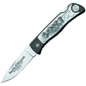 Smith and Wesson Scrimshaw - Buffalo Knives 360