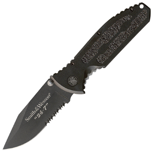 Smith and Wesson Cut Horse 4.5 24-7 Serrated Knives CK34S