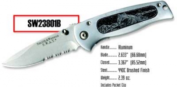 Smith and Wesson Swat Scrimshaw Wolf Black Knives 23801B