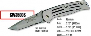 Smith and Wesson Frame Lock, Large, Serrated Knives 3500S