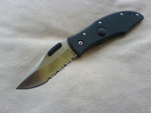 Spyderco Exclusive Solo Button Lock knives S005PS