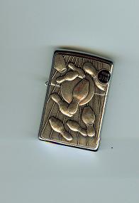 Zippo Bowling Street Chrome lights 207BSB228