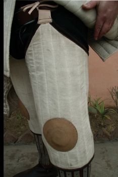 Get Dressed For Battle Crusader Upper Leg Padding GB283