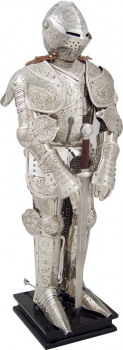 Paul Chen Paul Chen The Kings Armour. swords PC2136