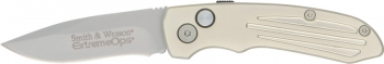 Smith and Wesson S&W Extreme Ops Med Plain. Knives SW40