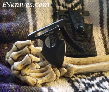 Benchmark Fingerhold Skinner knives BMK029
